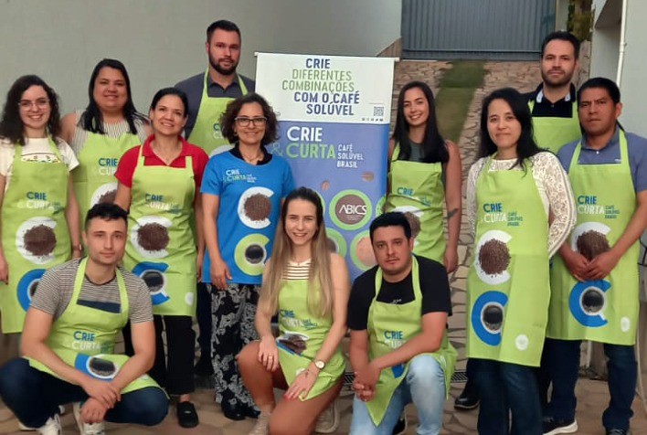 Abics certifica 40 novos degustadores para avaliação sensorial de café solúvel
