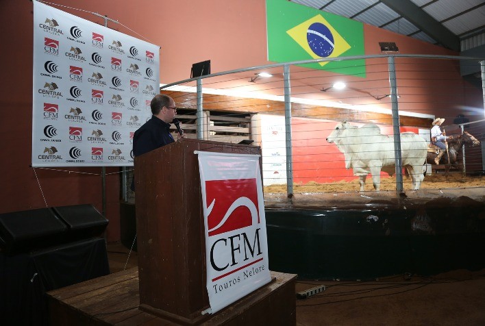 26º Megaleilão da CFM Registra R$ 5,45 Milhões em Vendas de 394 Touros Nelore