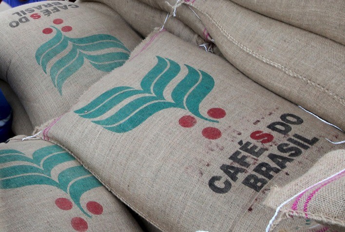 Café: Clima e exportações brasileiras movimentam a semana; confira análise da Hedgepoint