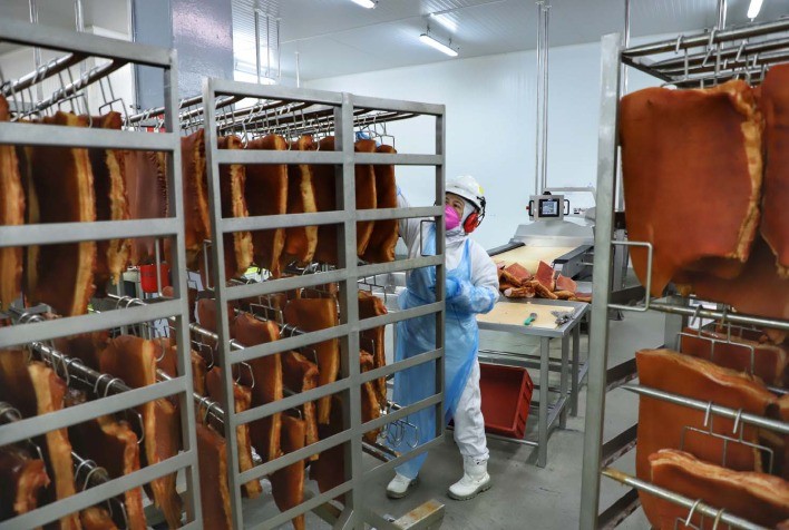 Paraná Destaca-se em Exportação de Bacon e Fruticultura em 2023