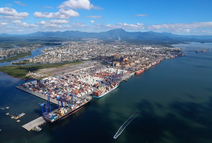 Portos do Paraná Batem Recorde de Movimentação com Expansão nas Importações