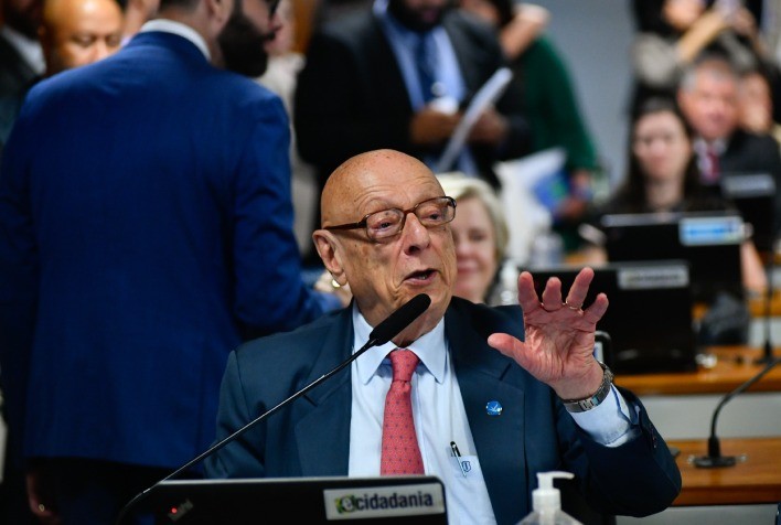 Debate sobre concessões de hidrovias levanta preocupações sobre custos e questões ambientais