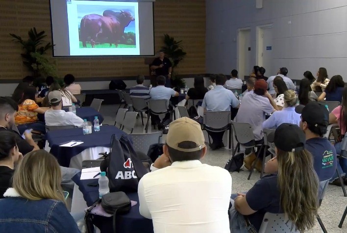 ABCZ Oferece Curso de Avaliação Morfológica de Raças Zebuínas Leiteiras na ExpoLeite