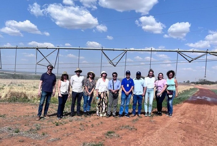 Intercâmbio de Conhecimentos: Delegação Holandesa Conhece Tecnologias Sustentáveis no Brasil