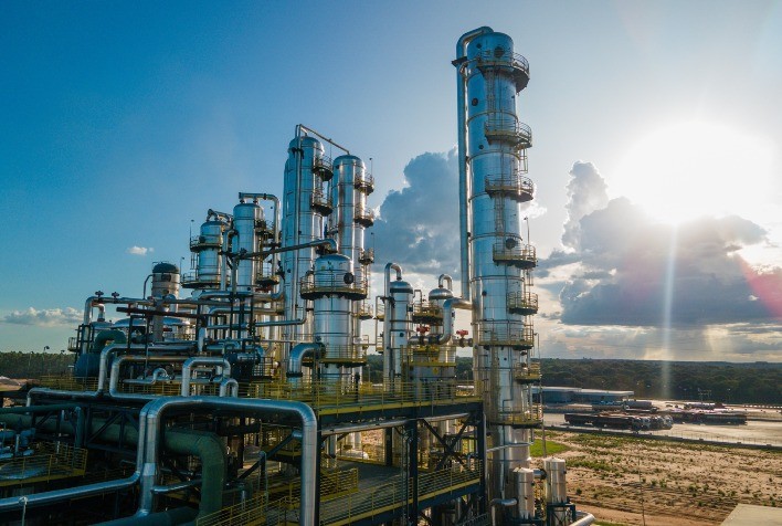 Brasil e EUA lideram a produção global de etanol, mas hegemonia é norte-americana