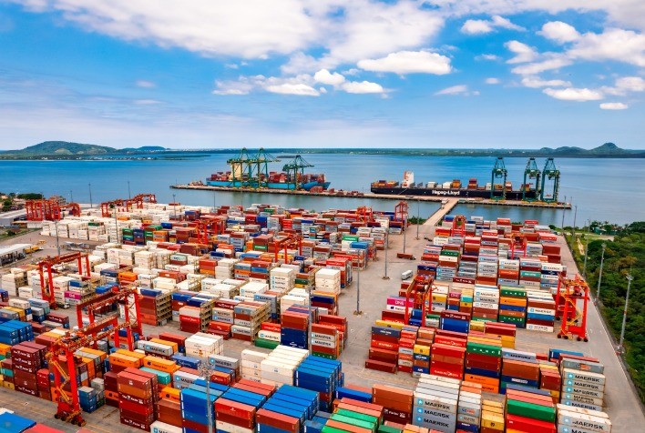 Porto Itapoá Expande Capacidade de Tomadas para Contêineres Refrigerados em Resposta à Crescente Exportação de Proteína Animal