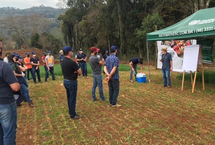 Senar/SC oferece mais de 400 cursos gratuitos para trabalhadores rurais em outubro