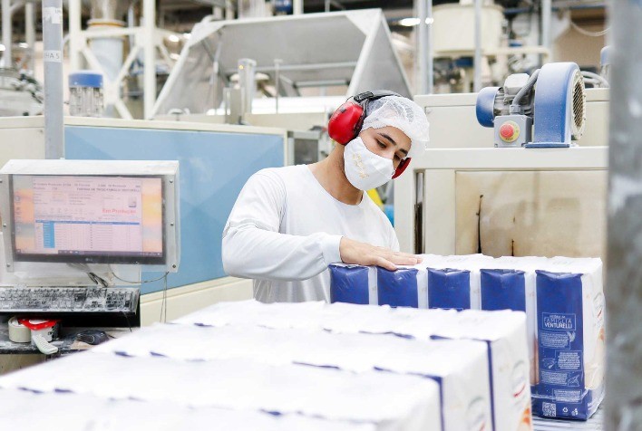 Moinhos de Farinha Enfrentam Desafios com Estoques Controlados por Produtores de Trigo