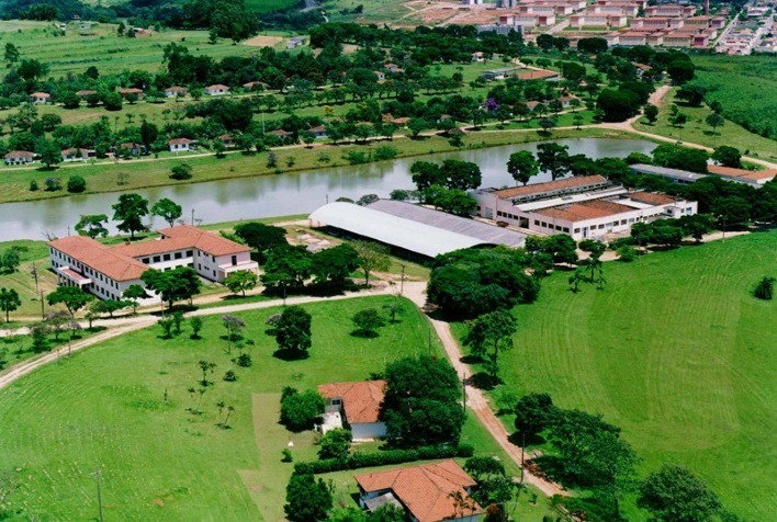 IAC suspende pesquisas em áreas chave devido à falta de pesquisadores e estrutura