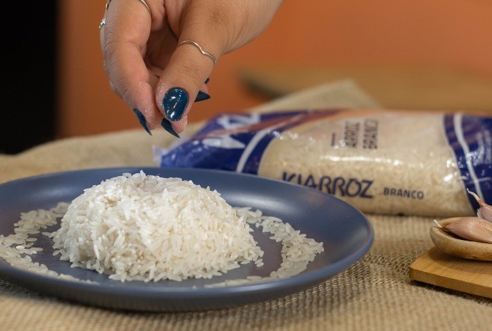 O Processo de Beneficiamento do Arroz Branco na Indústria