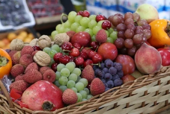 Importação de Frutas Natalinas e Oscilações na Arroba Bovina no Paraná