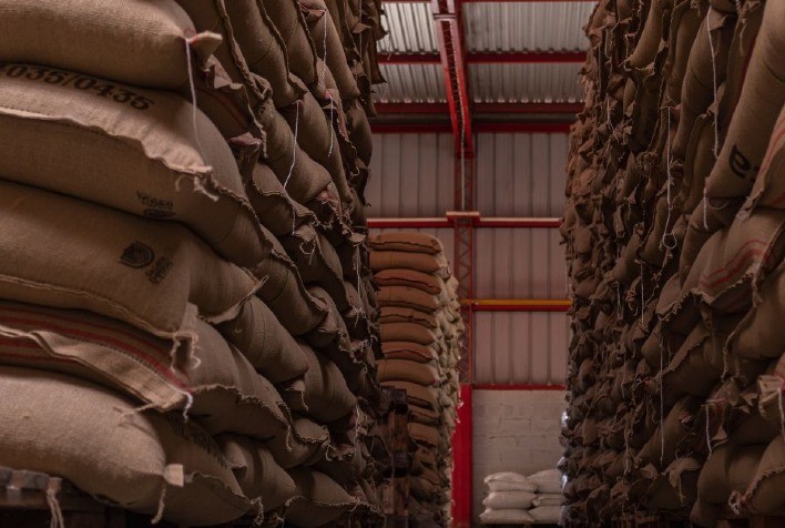 Mercado Internacional de Café: Correção Segue, Mas Preços Sobem Novamente