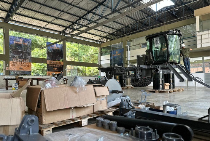 AutoAgroMachines Planeja Expansão Global com Robôs Autônomos para Reflorestamento