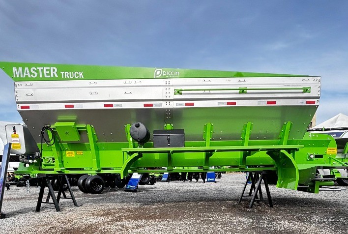 Lançamento de Distribuidores de Insumos no Show Rural Coopavel