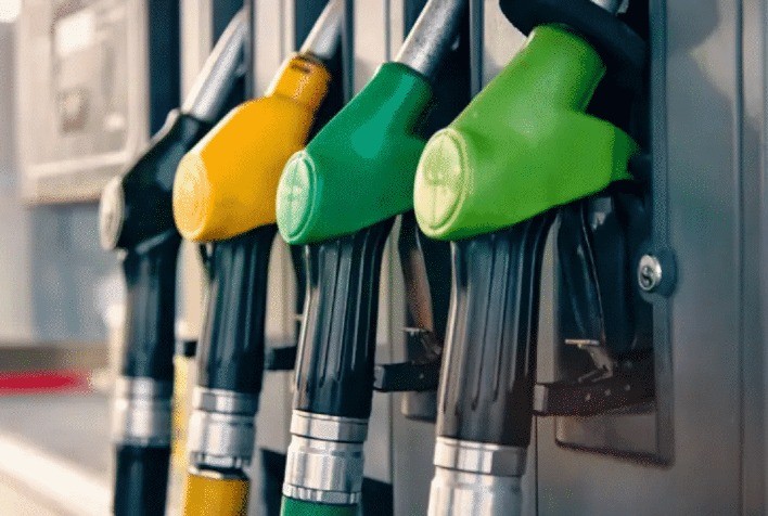 Aumento nos preços dos combustíveis em janeiro de 2025, com destaque para o etanol