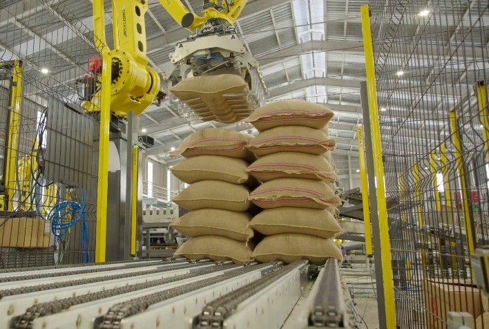 Sistema de Paletização Robotizado da Selgron Revoluciona a Indústria Cafeeira