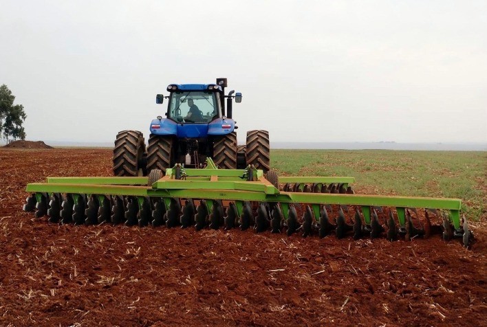 Inovações para o Preparação de Solo Marcam a Abertura Oficial da Colheita do Arroz
