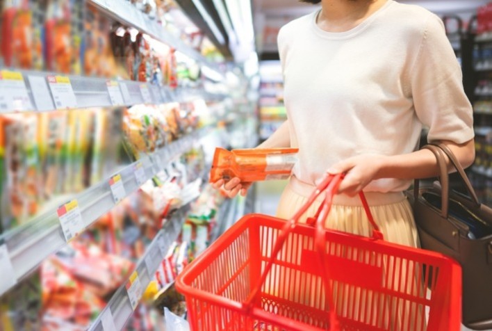 Reduflação: Poder de compra do brasileiro cai 3,78% em 2023, aponta estudo do IBPT