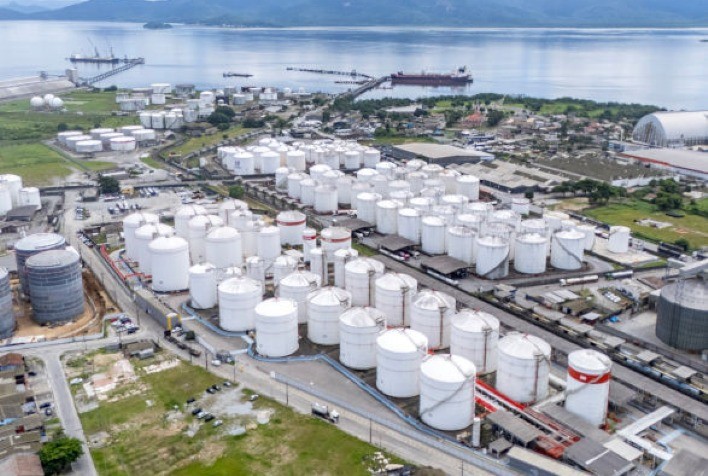 Porto de Paranaguá Responde por 72% do Volume Nacional de Óleo de Soja em Janeiro