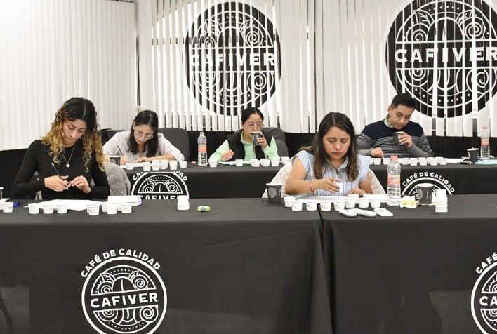 Abics Forma Primeiros IC Graders no México para Avaliação Sensorial de Café Solúvel