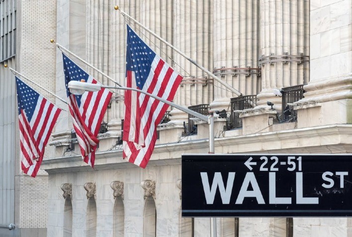 Wall Street: Futuros sobem à espera de dados de emprego e declarações de Jerome Powell