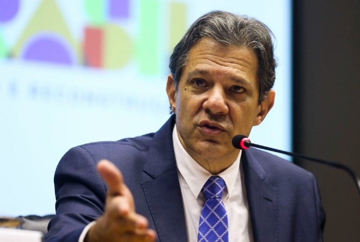 Haddad reafirma projeção de crescimento do PIB apesar de revisão do Banco Central