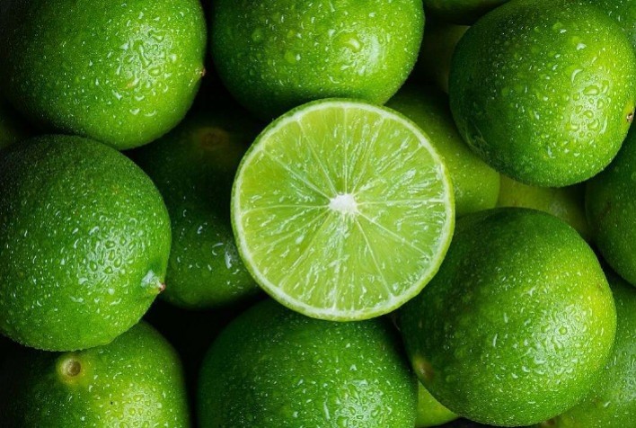 Pressão sobre preços da lima ácida tahiti no mercado interno, interrompendo alta recente