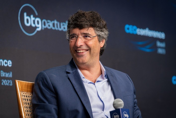 André Esteves e o Caso Banco Master: Como a Narrativa Molda o Mercado Financeiro