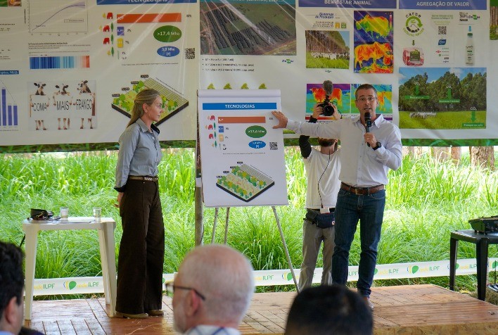 Produtoras pioneiras recebem certificação da Rede ILPF em Dia de Campo em Ipameri