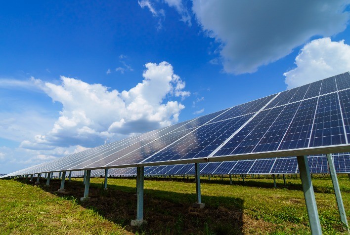 Minas Gerais ultrapassa 4,6 GW de potência instalada em energia solar e atrai mais de R$ 22,6 bilhões em investimentos