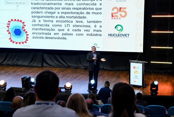 Sanidade avícola em foco: especialistas discutem desafios e estratégias no 25º SBSA