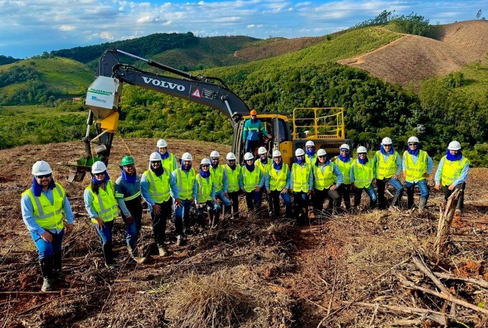 Reflorestar Realiza Dia de Campo para Apresentar Inovações no Preparo de Solo Mecanizado