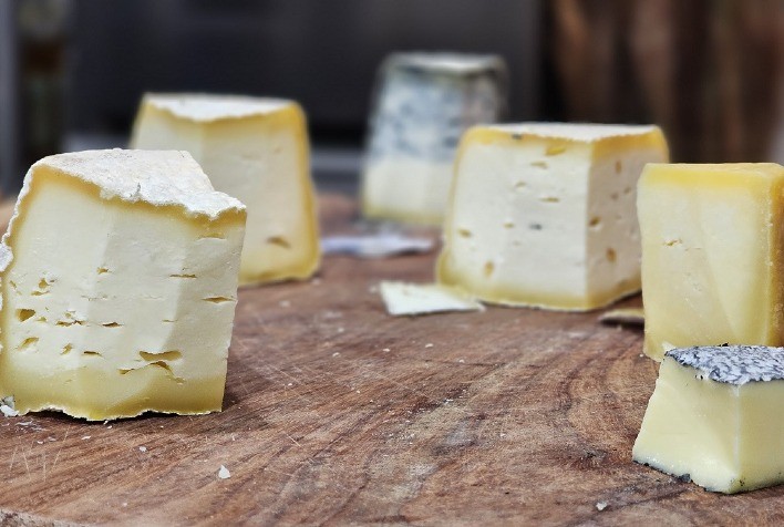 Nova portaria moderniza regras dos queijos artesanais em Minas e impulsiona receitas autorais