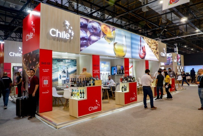 Chile apresenta novidades alimentícias na Apas Show 2025: vinho, pisco, cerveja e mais
