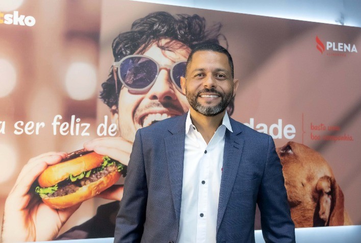 Plena Alimentos celebra 35 anos com nova identidade visual e campanha durante a Apas Show 2025
