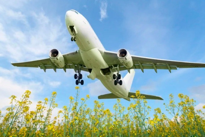 China Anuncia Investimento de US$ 1 Bilhão em Produção de Combustível Renovável de Aviação no Brasil