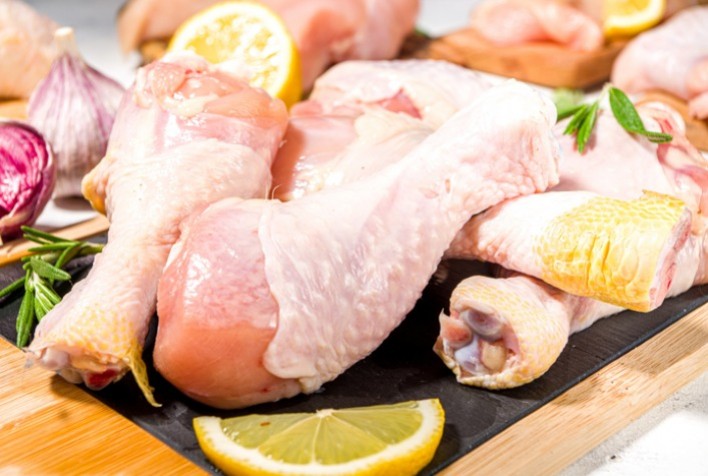 Qualidade da carne é chave para o sucesso na avicultura, apontam especialistas