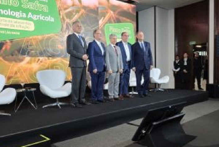 Plano Safra 2025/26: Governo defende mais irrigação, mecanização e tecnologia para impulsionar a produção agrícola