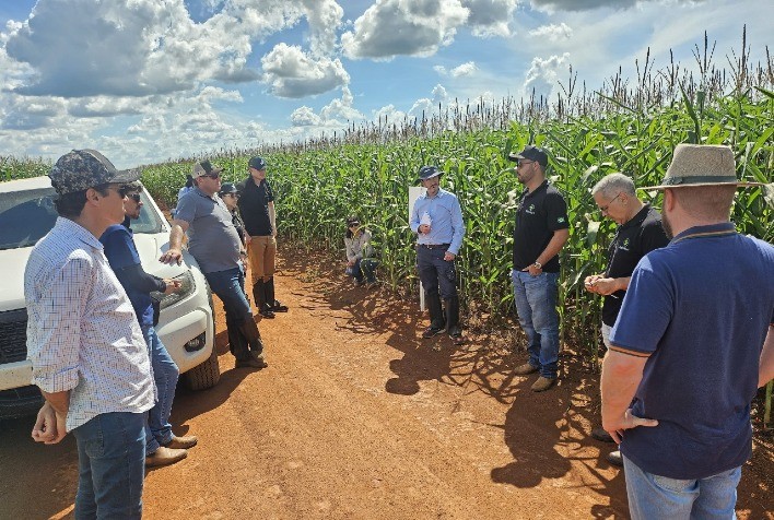 Elicit Plant amplia atuação no Mato Grosso com foco em algodão e milho durante roteiro técnico