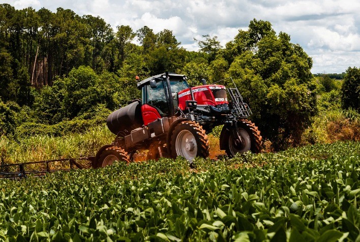 Massey Ferguson destaca tecnologia e alta performance na Bahia Farm Show 2025