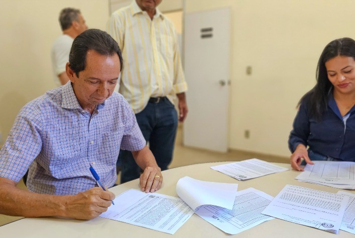 Governo de Minas firma novos acordos para regularização fundiária em 32 municípios