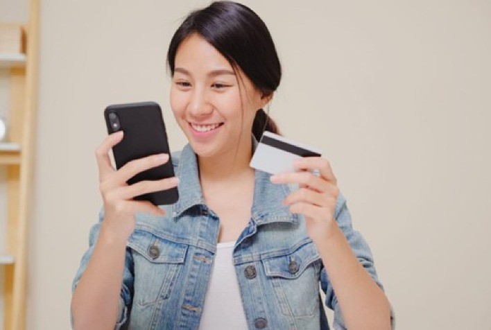 Como combinar cupons e cashback para o máximo de economia