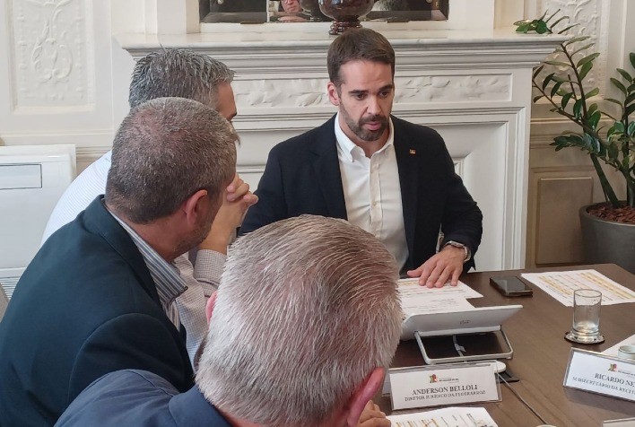 Federarroz intensifica ações junto a bancos e governos para enfrentar crise no setor do arroz