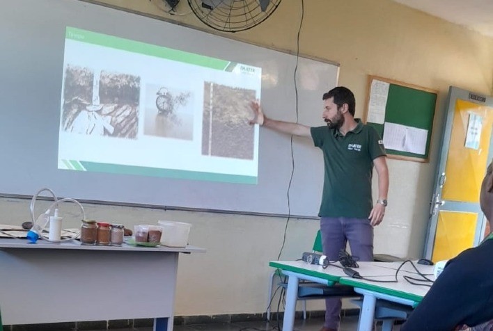 Escola estadual e Emater-MG lançam projeto de horta escolar sustentável em Belmiro Braga
