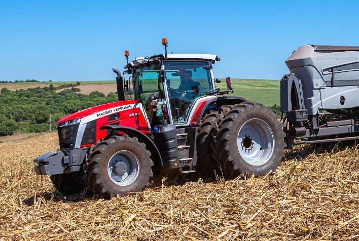 Massey Ferguson lança trator MF 8S na Agroactiva 2025 e reforça compromisso com produtores argentinos