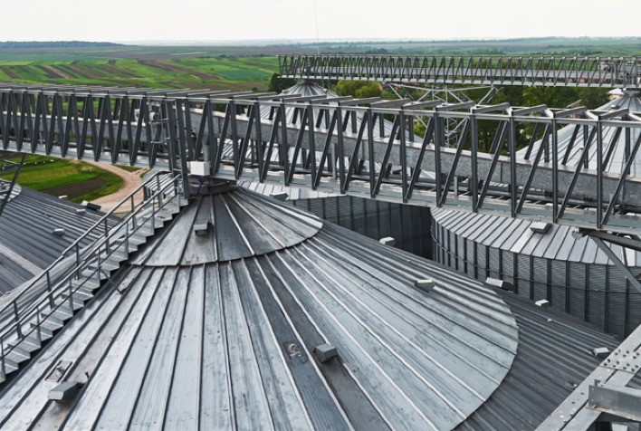 Armazenagem ganha destaque diante da safra robusta de soja e desafios logísticos no Brasil