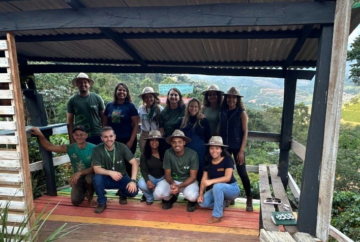Jovens do Campo das Vertentes realizam intercâmbio técnico nas regiões cafeeiras das Matas de Minas e Caparaó