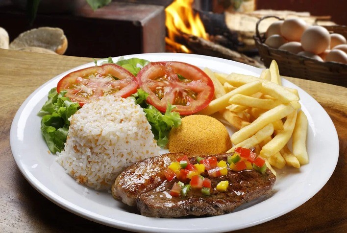 Preço do almoço fica mais barato em maio com queda de itens básicos no Sudeste e em todas as regiões