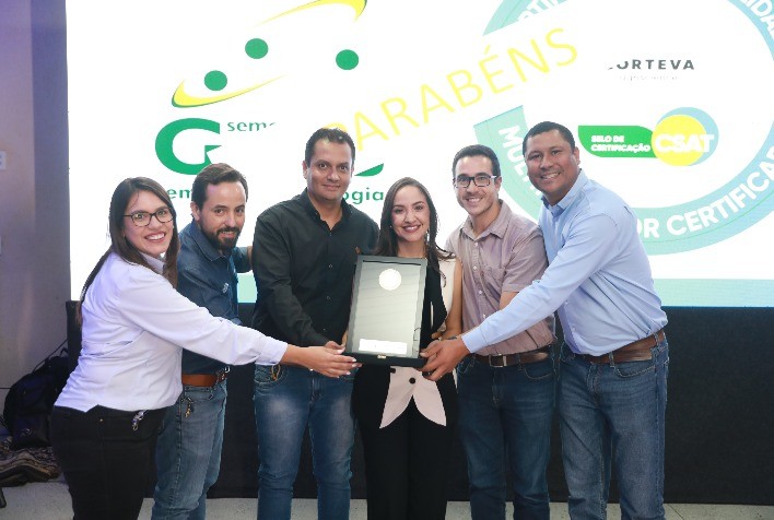 Sementes Goiás recebe selo de excelência da Corteva e reforça liderança em tratamento industrial de sementes