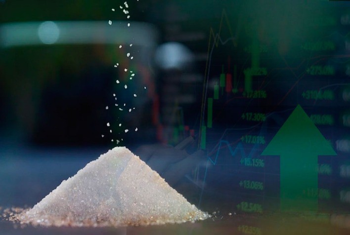 Futuros do açúcar encerram semana em alta, com foco no clima no Brasil e produção global